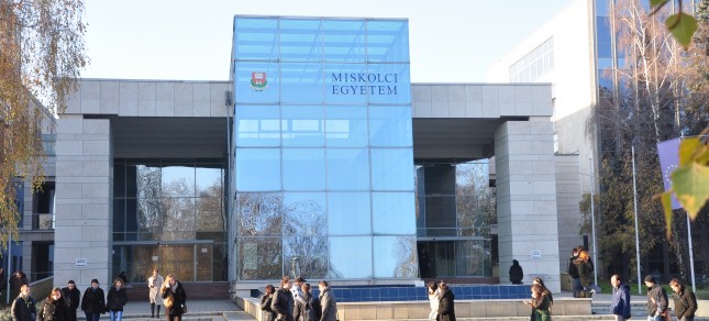 Együttműködési megállapodás aláírása a Miskolci Egyetem és a MISEK között