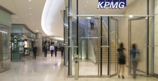 Magyar startuppal együttműködve hirdet versenyt diákoknak a KPMG