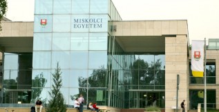 Ponthatárok és pótfelvételi lehetőségek a Miskolci Egyetemen