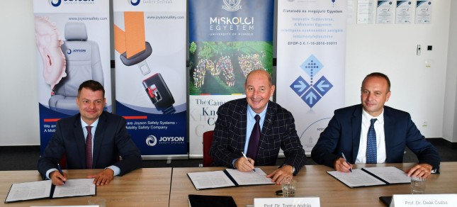 A Miskolci Egyetem és a Joyson Safety Systems Hungary Kft. megújította stratégiai együttműködési megállapodását